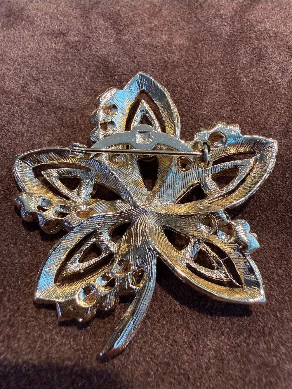 Gold-Tone Brooches - Classic Women Jewelry